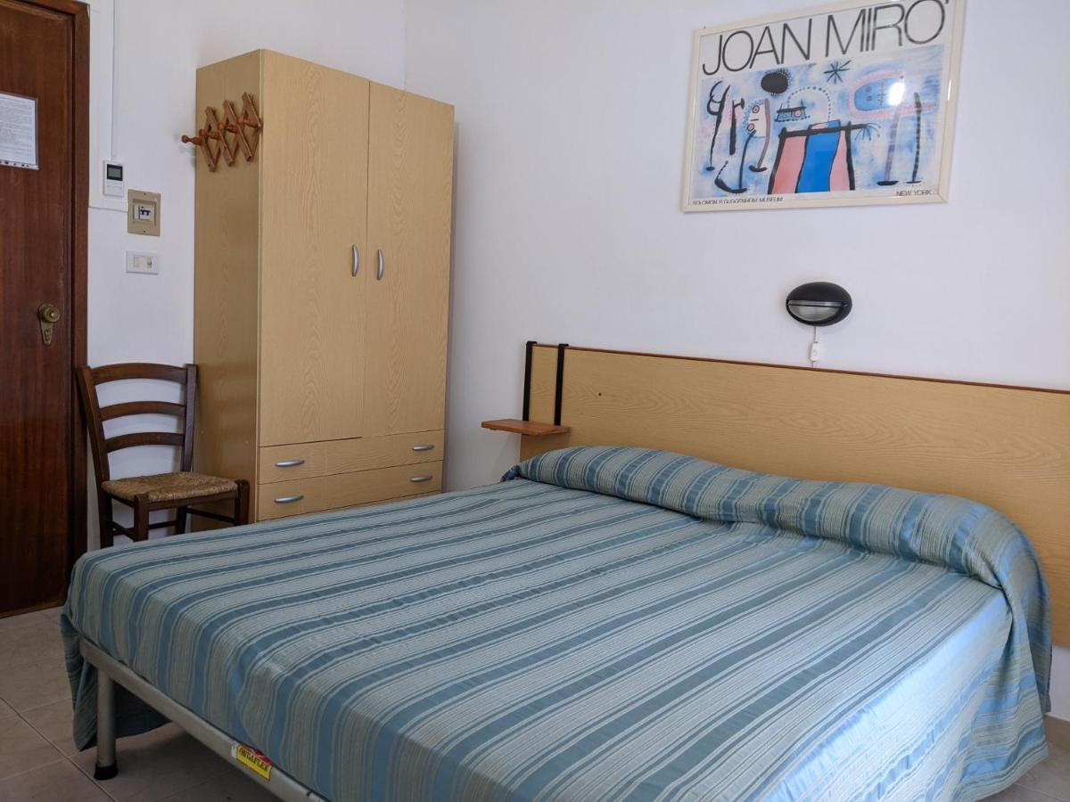Albergo Casa Del Turista Torre dell'Orso Zewnętrze zdjęcie