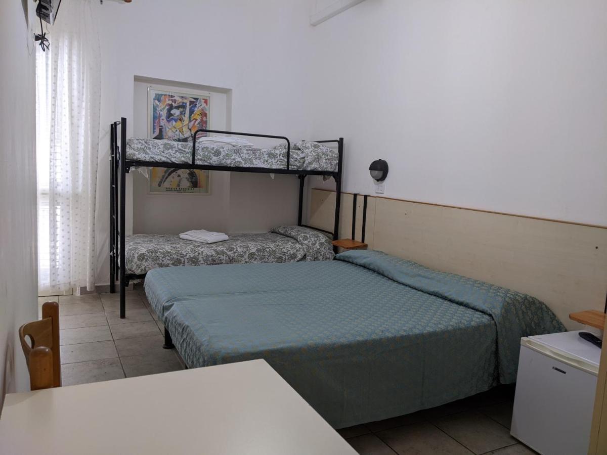 Albergo Casa Del Turista Torre dell'Orso Zewnętrze zdjęcie