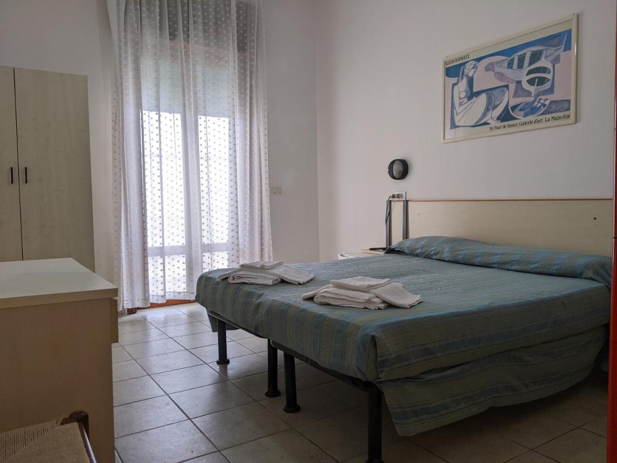 Albergo Casa Del Turista Torre dell'Orso Zewnętrze zdjęcie