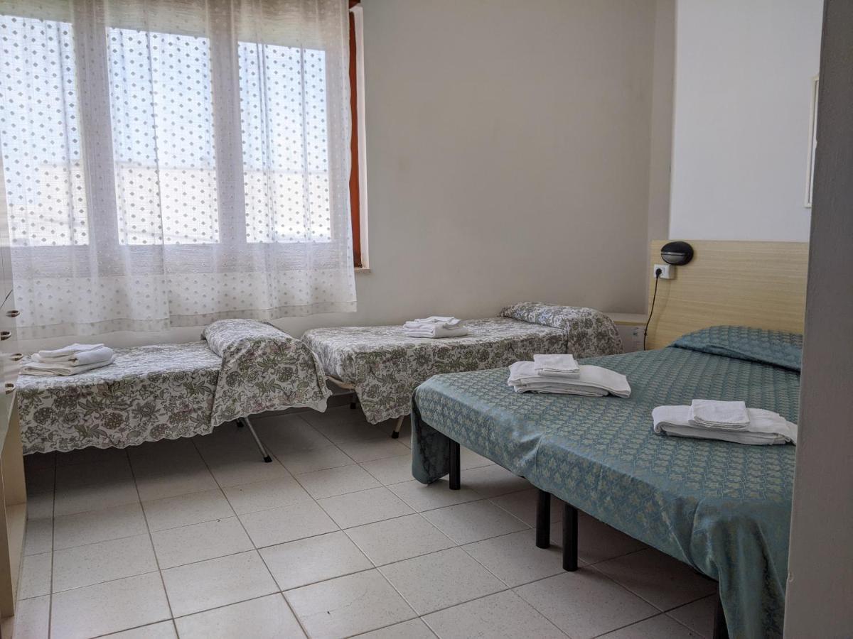Albergo Casa Del Turista Torre dell'Orso Zewnętrze zdjęcie